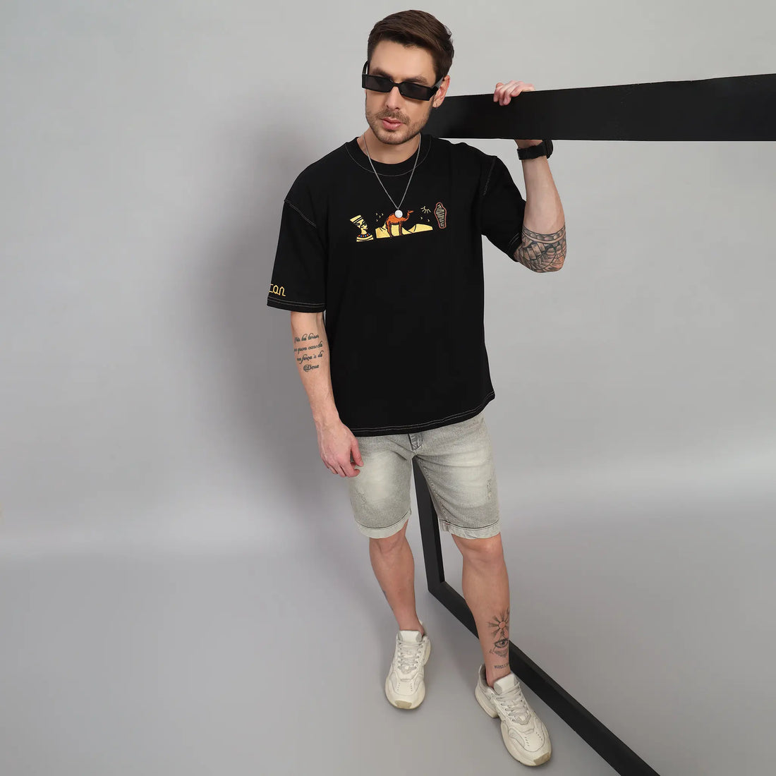 BLACK NILE T-SHIRT