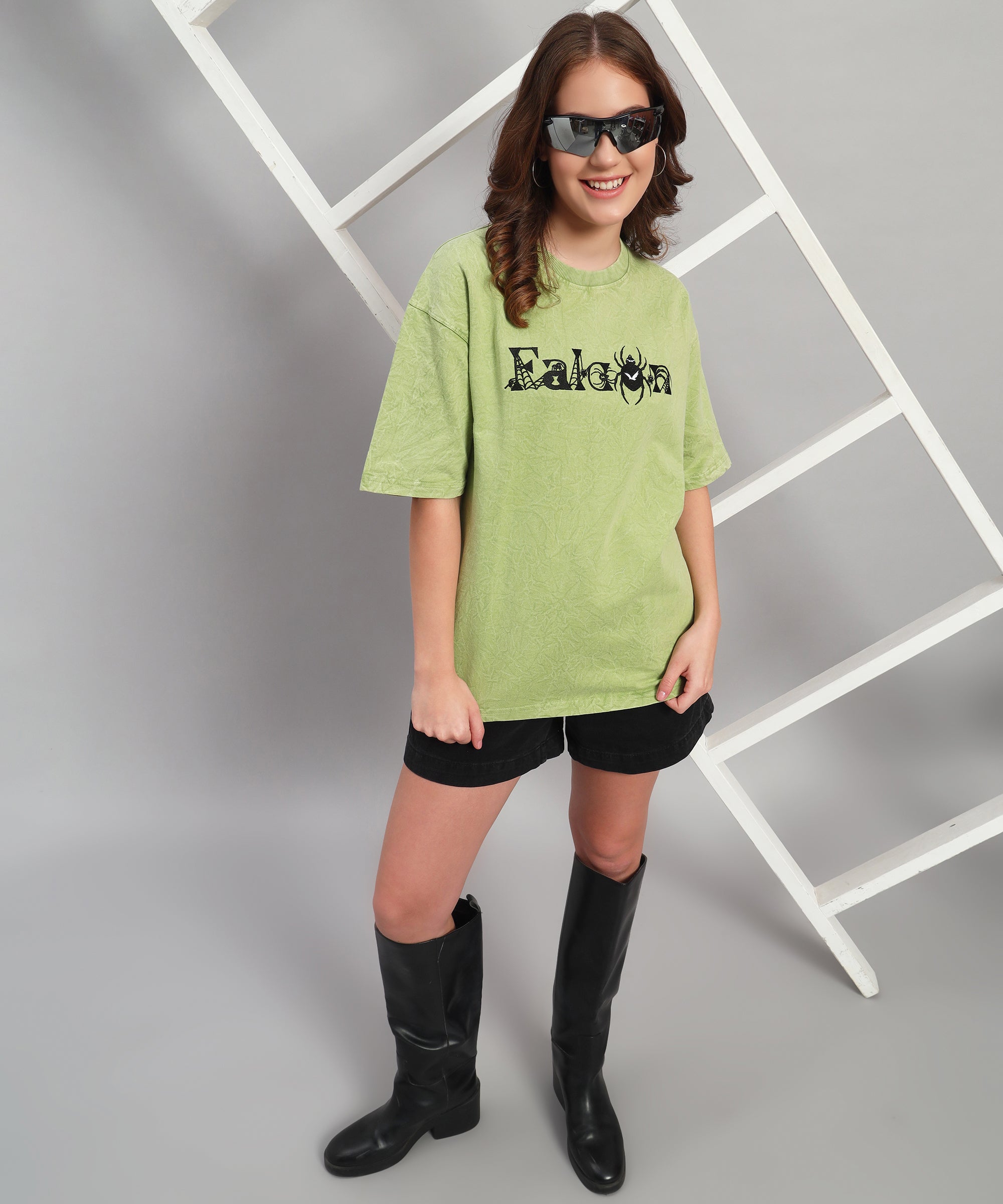 OLIVE GREEN WEB ACID WASH T-SHIRT